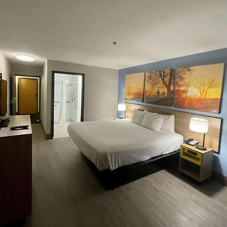 Days Inn By Wyndham Shawnee Extérieur photo
