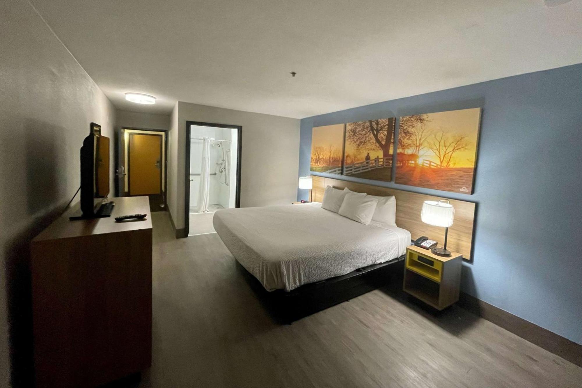 Days Inn By Wyndham Shawnee Extérieur photo